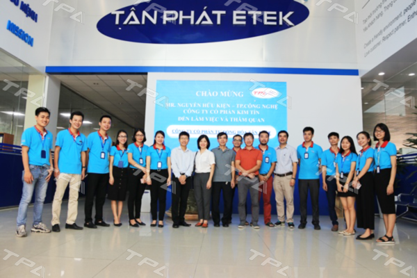 500 Sinh viên Viện điện Đại học Bách Khoa Hà Nội thăm quan xưởng sản xuất của TPA